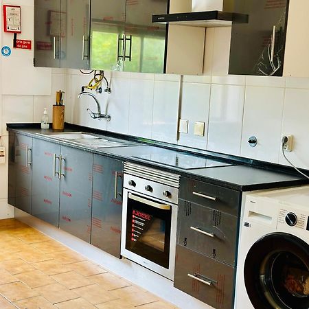 Portimao Central Holiday Guesthouse Экстерьер фото